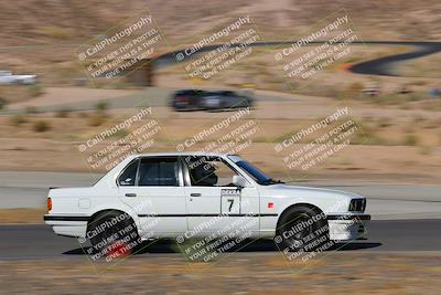 media/Oct-01-2022-Team Topak Racing (Sat) [[f860fb51be]]/2-Inter Low 2/session 1 turn 3/